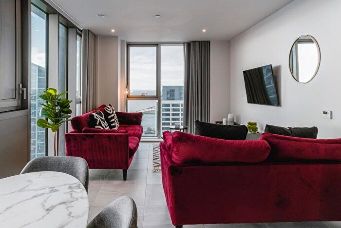 3 Bedroom Apartment To Rent In The Lexington, L3