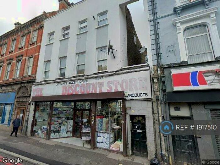 Studio To Rent In Stoke Newington High Street, London, N16