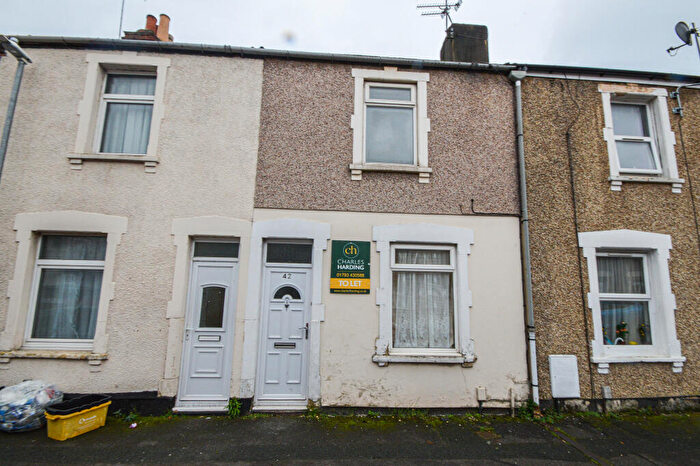 3 Bedroom Terraced House To Rent In Gooch Street, Town Centre, Swindon, SN1