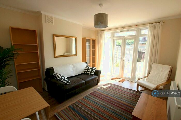 2 Bedroom Flat To Rent In London, London, HA9