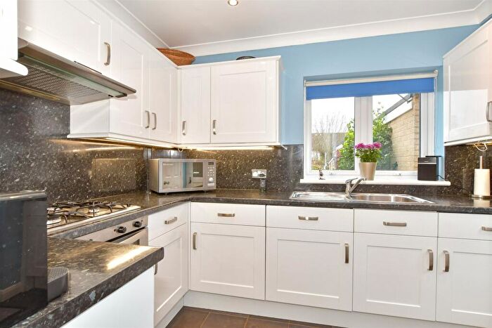 3 Bedroom Semi-Detached House For Sale In Cricketers Drive, Meopham, Kent, DA13