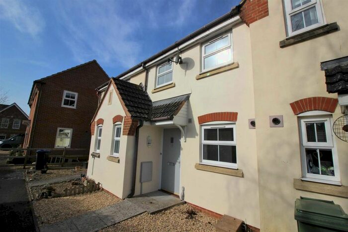 2 Bedroom Terraced House To Rent In Lake View, Calne SN11