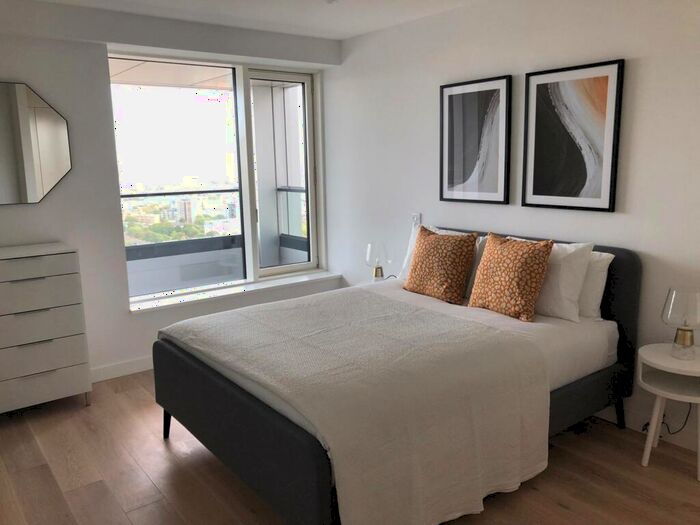 1 Bedroom Flat To Rent In Deacon Street, Southwark, London, SE17