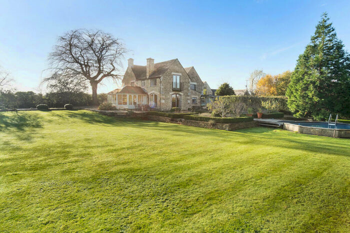 5 Bedroom Detached House For Sale In The Camp, Stroud, GL6