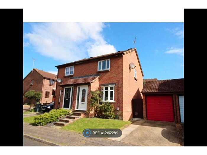 2 Bedroom Semi-Detached House To Rent In Downlands, Stevenage, SG2