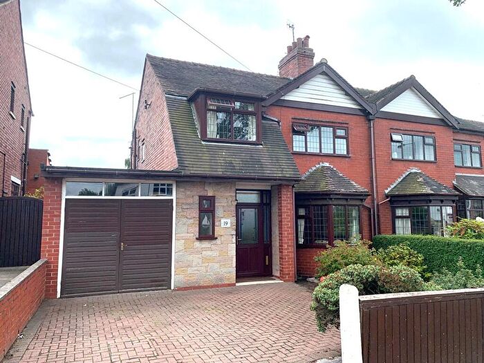 3 Bedroom Semi-Detached House For Sale In Milehouse Lane, Wolstanton, Newcastle, ST5