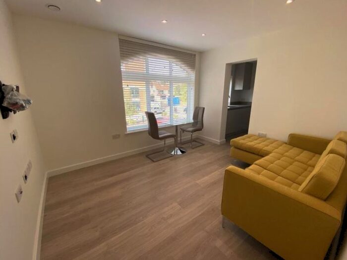 1 Bedroom Flat To Rent In Corner Hall, Hemel Hempstead, HP3