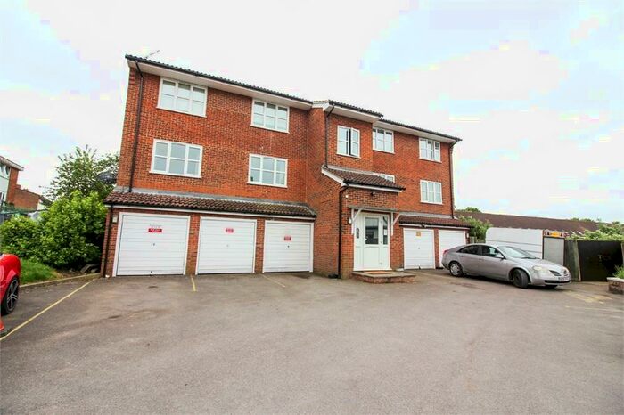 2 Bedroom Flat To Rent In Amberry Court, Harlow, CM20