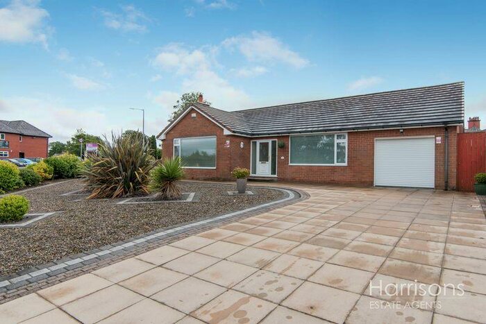3 Bedroom Detached Bungalow To Rent In Errington Close, Ladybridge, Bolton, Lancashire. **Available Now** **Video Tour, BL3