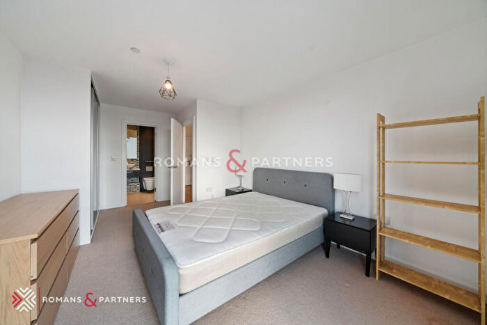 2 Bedroom Apartment To Rent In Chancellor House, South Bermondsey, SE16