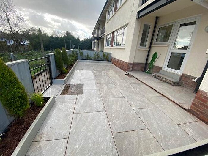 2 Bedroom Flat To Rent In Greenway Road, Rumney, Cardiff, CF3