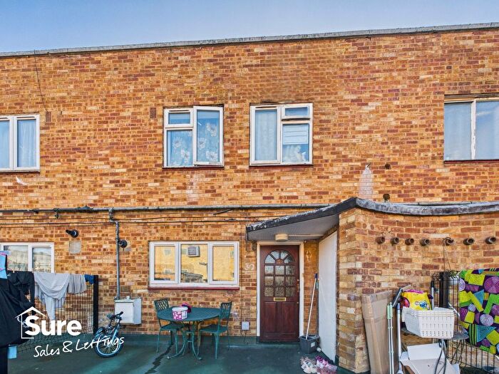 3 Bedroom Flat For Sale In Bridge Street, Hemel Hempstead, Hertfordshire, HP1