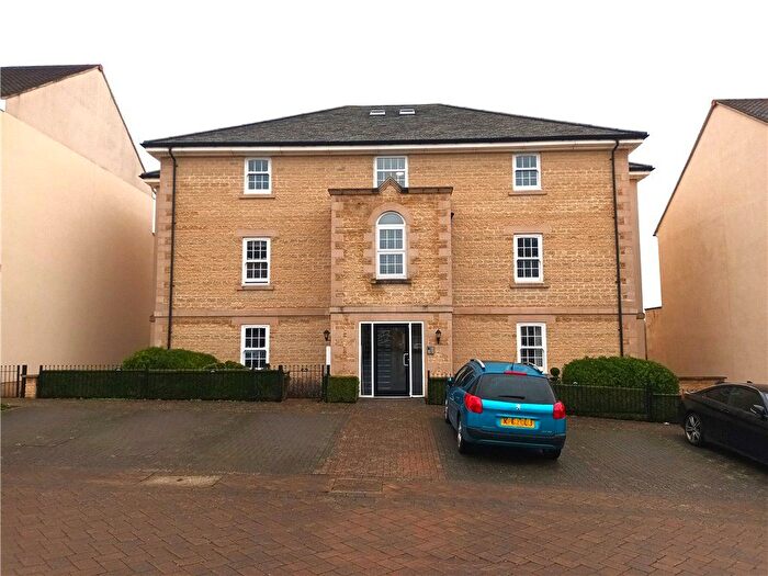2 Bedroom Flat For Sale In Bowman Mews, Stamford, Lincolnshire, PE9