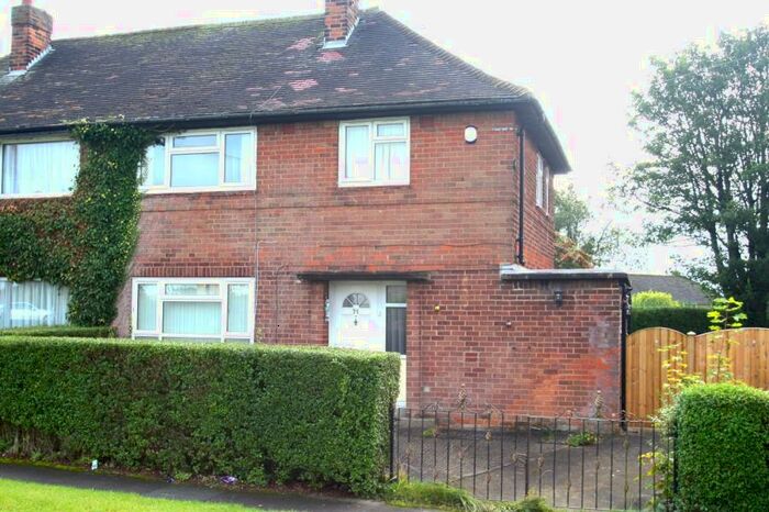 3 Bedroom Semi-Detached House To Rent In Nursery Lane, LS17