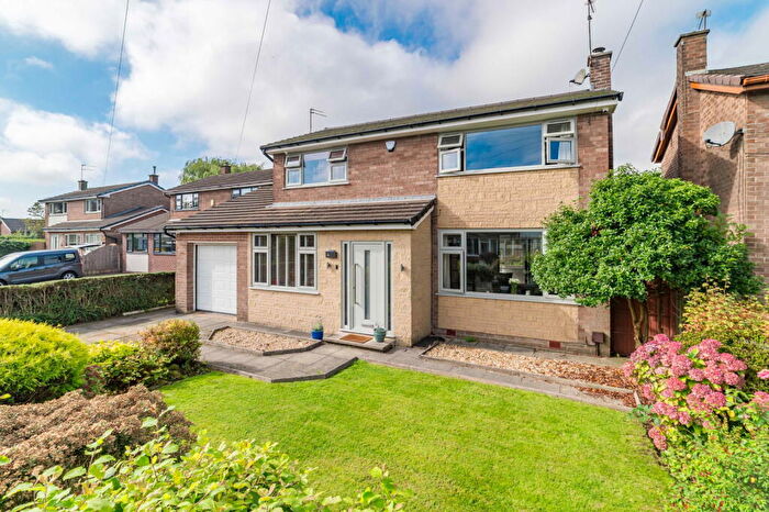 4 Bedroom Detached House For Sale In Thornbank Close, Hopwood, OL10