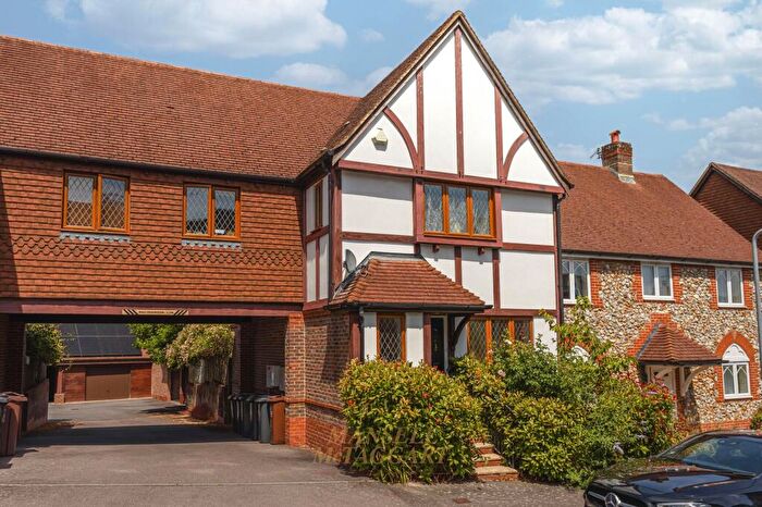 3 Bedroom Semi Detached House For Sale In Walhatch Close, Forest Row, RH18