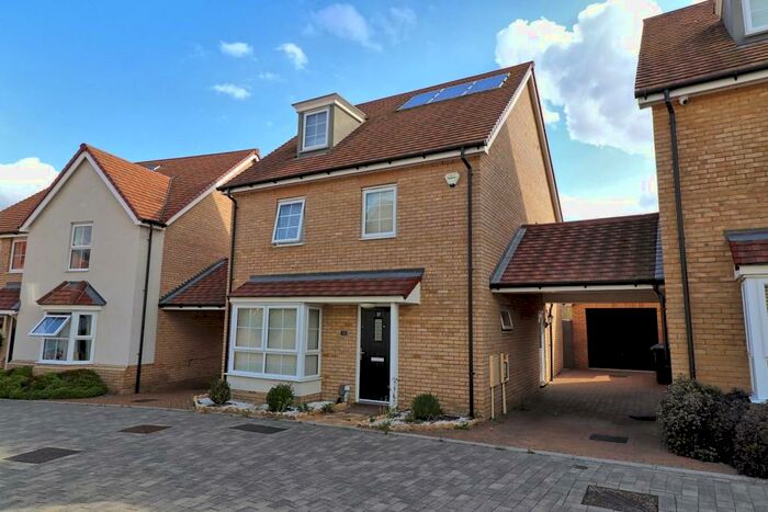 5 Bedroom Detached House To Rent In Broadstone Road, Stanford-Le-Hope, SS17