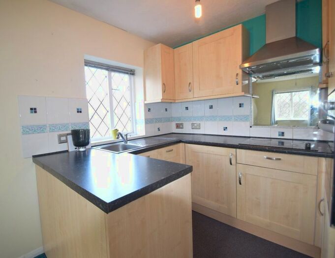 1 Bedroom Flat To Rent In Heathfield Drive, Mitcham CR4