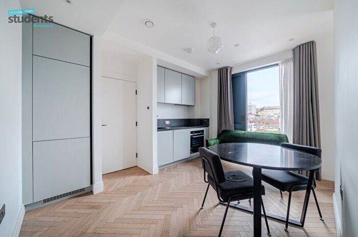 Studio To Rent In Gloucester Place, Brighton, BN1