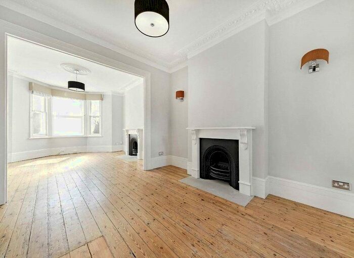 5 Bedroom Terraced House To Rent In Almeric Road, London, SW11
