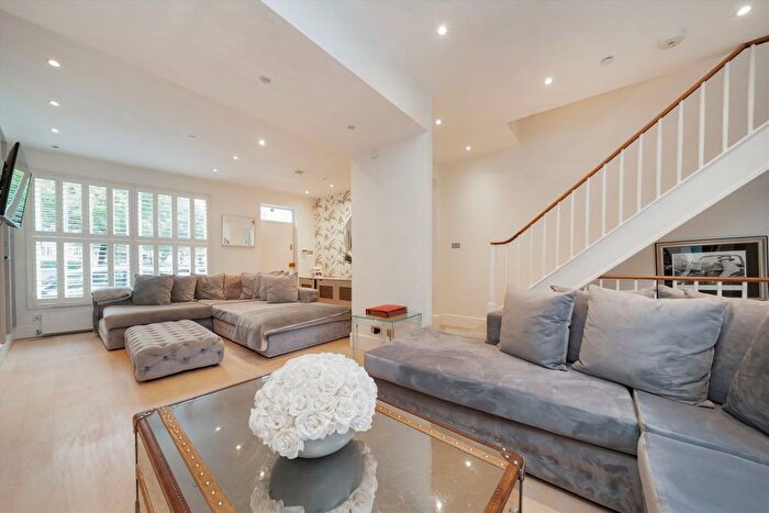 4 Bedroom Terraced House For Sale In Westmoreland Terrace, Pimlico, SW1V
