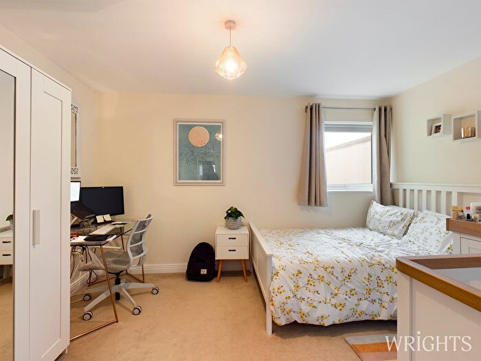 2 Bedroom Flat To Rent In Bessemer Road, Welwyn Garden City, AL7