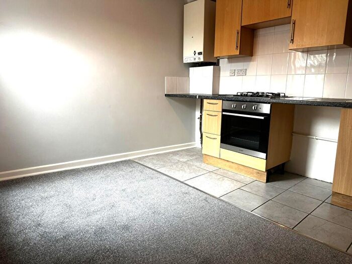 1 Bedroom Flat To Rent In Princess Road, Poole, Dorset, BH12