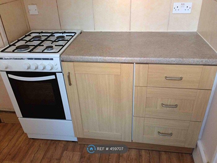 2 Bedroom Flat To Rent In Carholme Road, Lincoln, LN1