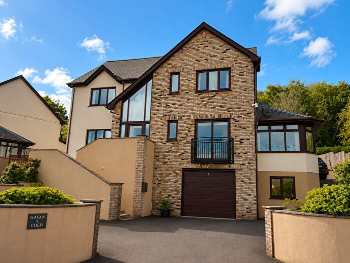 4 Bedroom Detached House For Sale In Forest Road, Lampeter, SA48