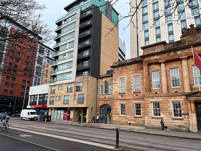 2 Bedroom Flat To Rent In Clyde Street, Glasgow, G1