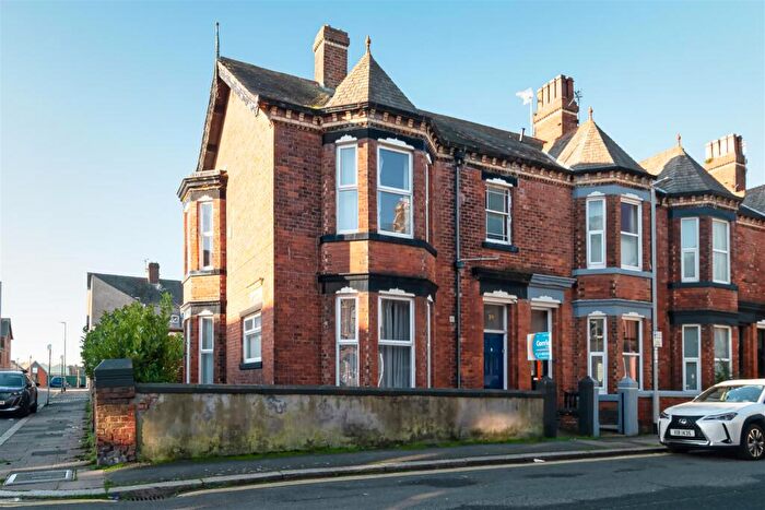 6 Bedroom End Of Terrace House For Sale In School Street, Barrow-In-Furness, LA14