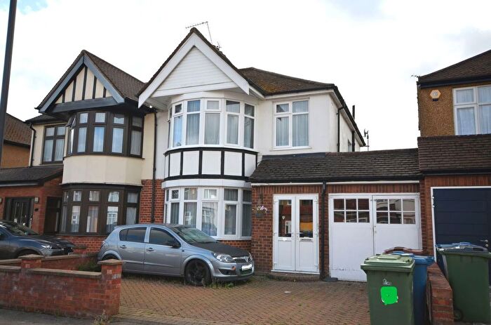 3 Bedroom Semi-detached House For Sale In Alicia Gardens, Kenton, HA3