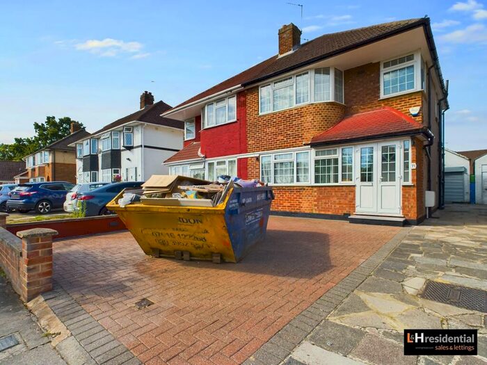 3 Bedroom Semi-Detached House To Rent In Kenilworth Road, Edgware, HA8