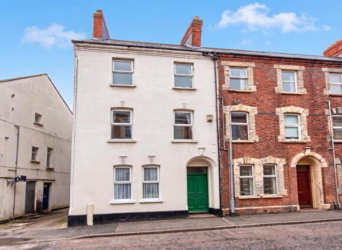 6 Bedroom End Of Terrace House For Sale In Belgravia Avenue, Belfast, BT9