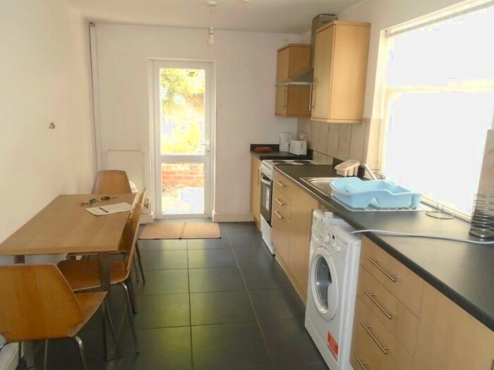 4 Bedroom House To Rent In Strathnairn Street, Roath, Cardiff, CF24