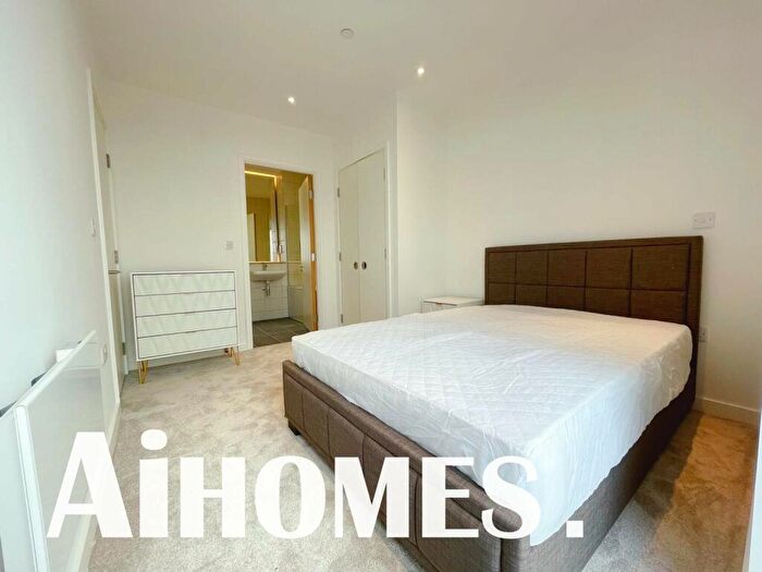 2 Bedroom Apartment To Rent In Local Crescent, Hulme Street, Salford, M5
