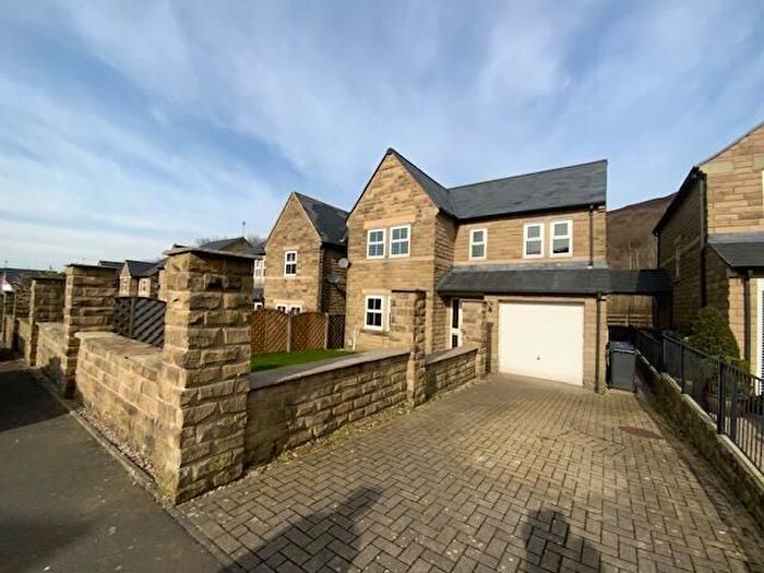 4 Bedroom Property To Rent In Printers Drive, Carrbrook, Stalybridge, SK15