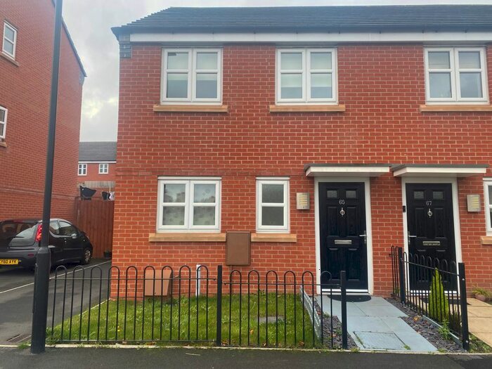 3 Bedroom Property To Rent In Turnstone Road, Walsall, WS3