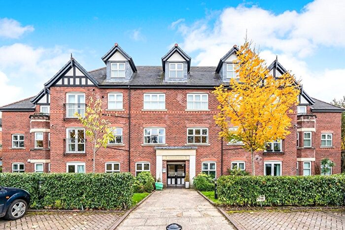 2 Bedroom Flat For Sale In Worsley Road, Swinton, Manchester, Greater Manchester, M27