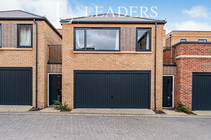 Studio To Rent In Osprey Drive, CB2