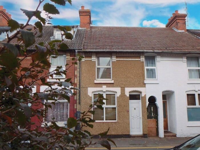 2 Bedroom Terraced House To Rent In Wellington Street, Kettering, NN16