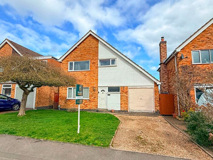 3 Bedroom Detached House For Sale In Penclose Road, Fleckney, LE8