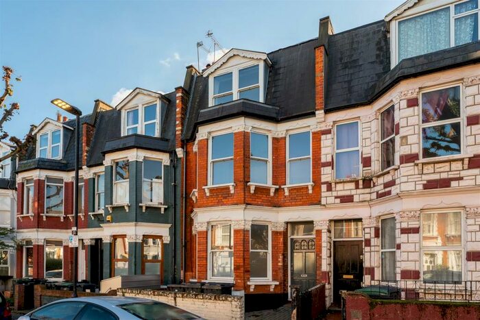 6 Bedroom Terraced House To Rent In Hampden Road, Harringay, N8