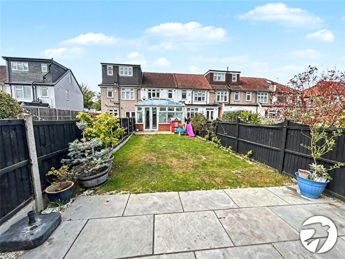 3 Bedroom Terraced House For Sale In Wellington Avenue, Sidcup, DA15