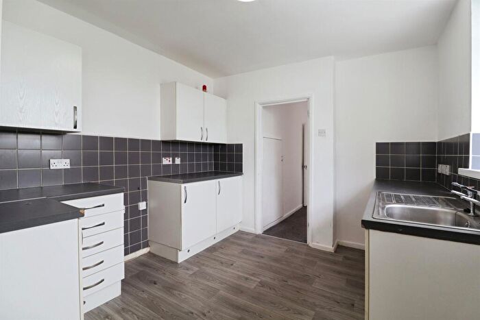 3 Bedroom House To Rent In Barry Road, Barry, CF63
