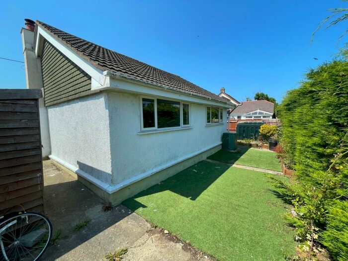 2 Bedroom Bungalow For Sale In Cross Inn, Nr New Quay, SA44