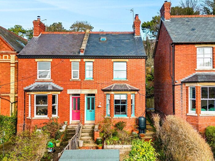 4 Bedroom Semi-Detached House For Sale In Bisley Road, Stroud, GL5
