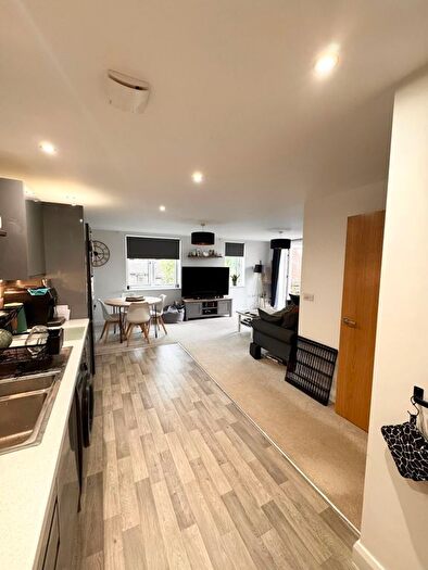 2 Bedroom Flat For Sale In Pewsey House, The Valley, Winchester, SO22