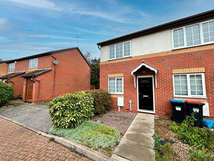 2 Bedroom End Of Terrace House For Sale In Kippell Hill, Olney, MK46