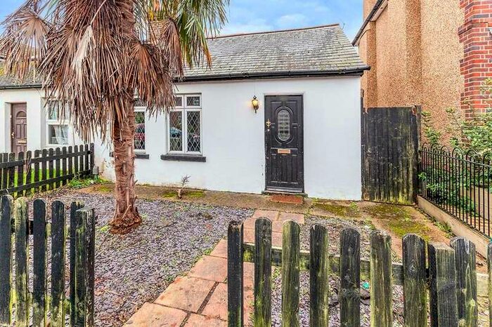 3 Bedroom Semi-Detached House To Rent In Bond Street, Englefield Green, Egham, Surrey, TW20